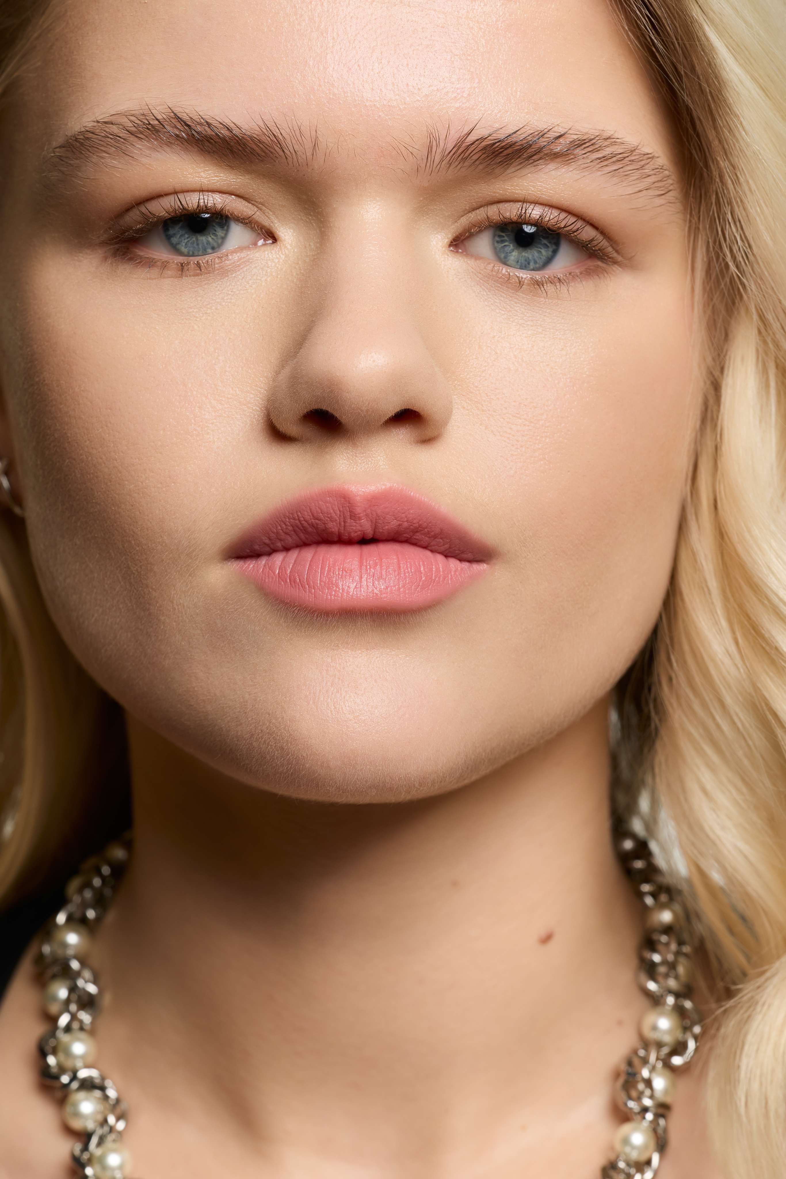 BLURRED MATTE LIP PLUMP - Image 64